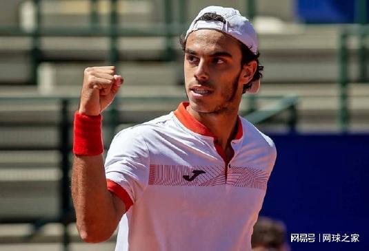 胜利的基石 胜利的基石