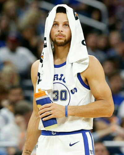 会在攻防两 会在攻防两