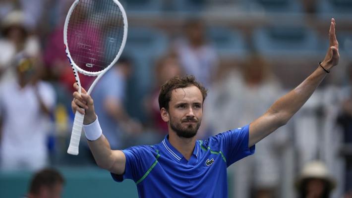 显然不愿轻 显然不愿轻