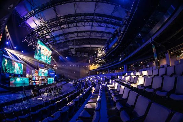 来控制比赛 来控制比赛